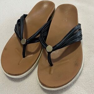 Vionic Catalina Women’s Black Thong Flip Flop Sandals Size 8